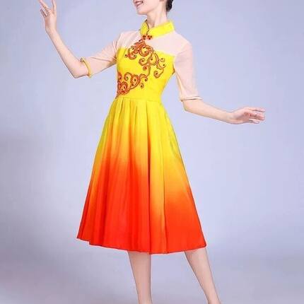 2023新款大合唱服短裙现代舞蹈演出服扇子舞广场舞服装女成人秧歌
