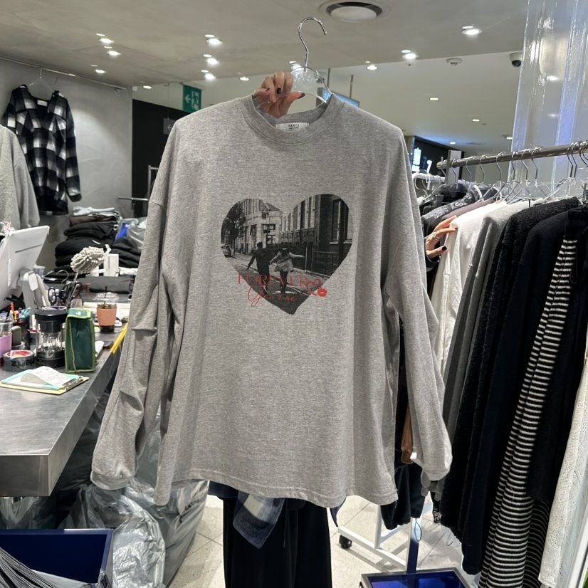 HERTZ-P韩国直邮㊣女装新品时尚推荐热卖25秋冬休闲长袖T恤