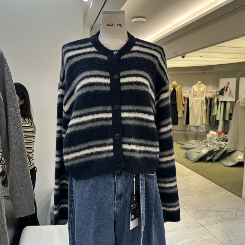 BAGUETTE-P东大门㊣实拍女装新品推荐热卖人气毛衣短款针织