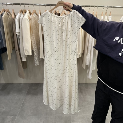 Remaking/URBANSTORY韩国代购㊣女士新款时尚热卖推荐连衣裙