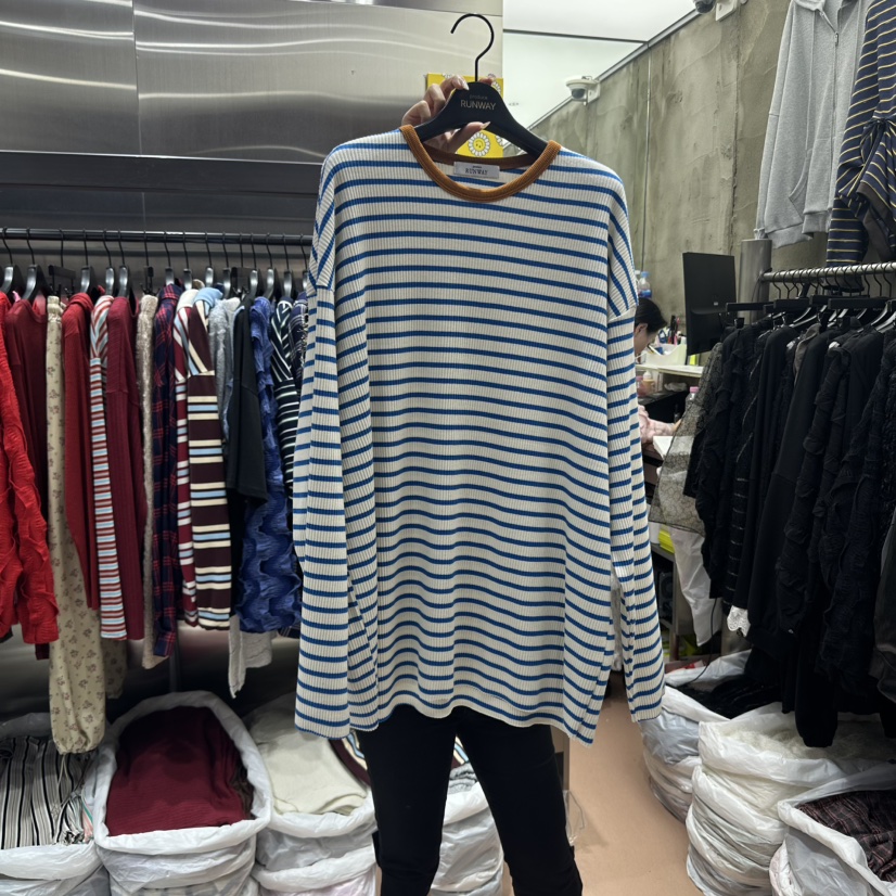 RUNWAY东大门㊣直邮女士新款热卖人气推荐休闲25秋冬长袖T恤