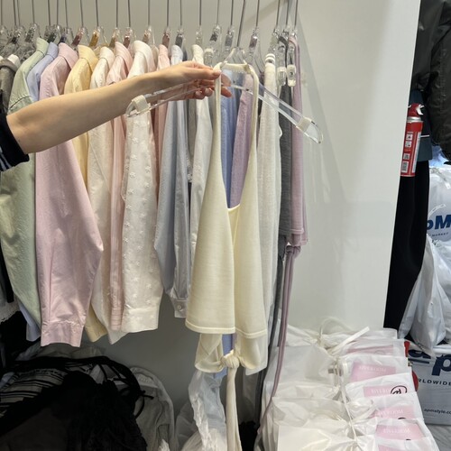 RIVEROOM东大门㊣实拍女装新款休闲推荐25秋冬真品吊带背心