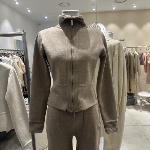 LAFFINE-P㊣东大门实拍女士26秋冬新品热卖针织衫柔软开衫