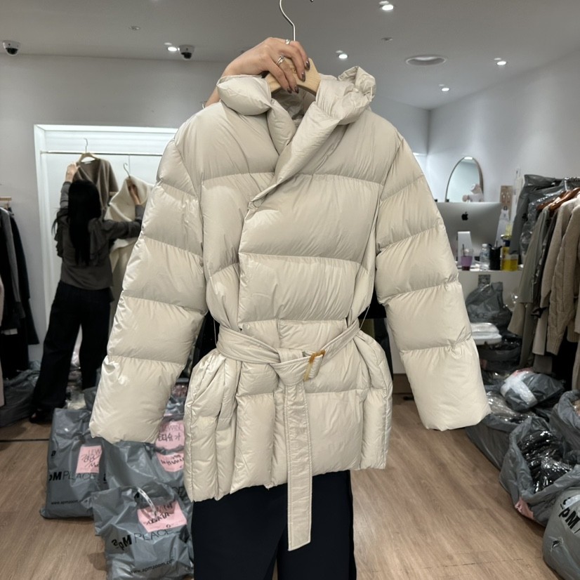 LEWIN韩国代购㊣女装新品推荐热卖休闲短款羽绒服含腰带鸭绒