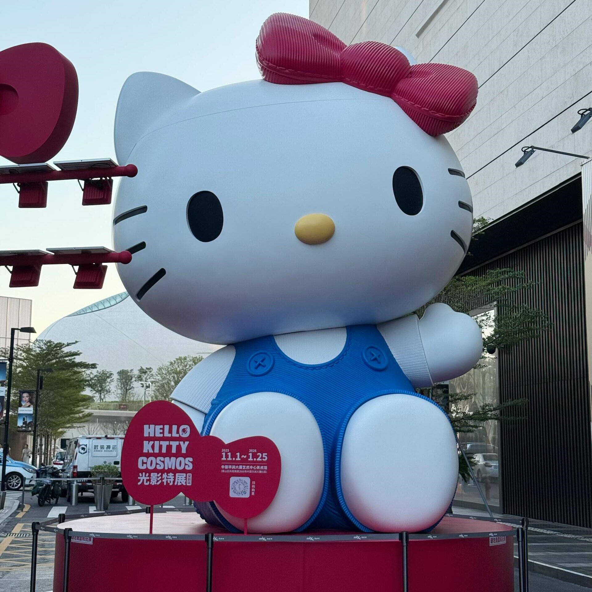 玻璃钢HelloKitty雕塑大摆件定制