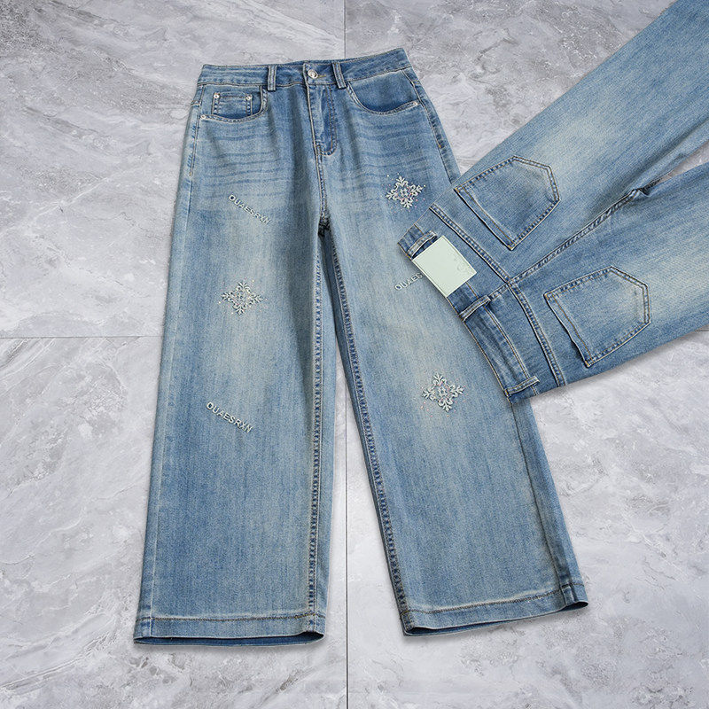 浅色宽松显瘦阔腿牛仔裤女2026春秋新款刺绣磨白直筒裤子时尚长裤