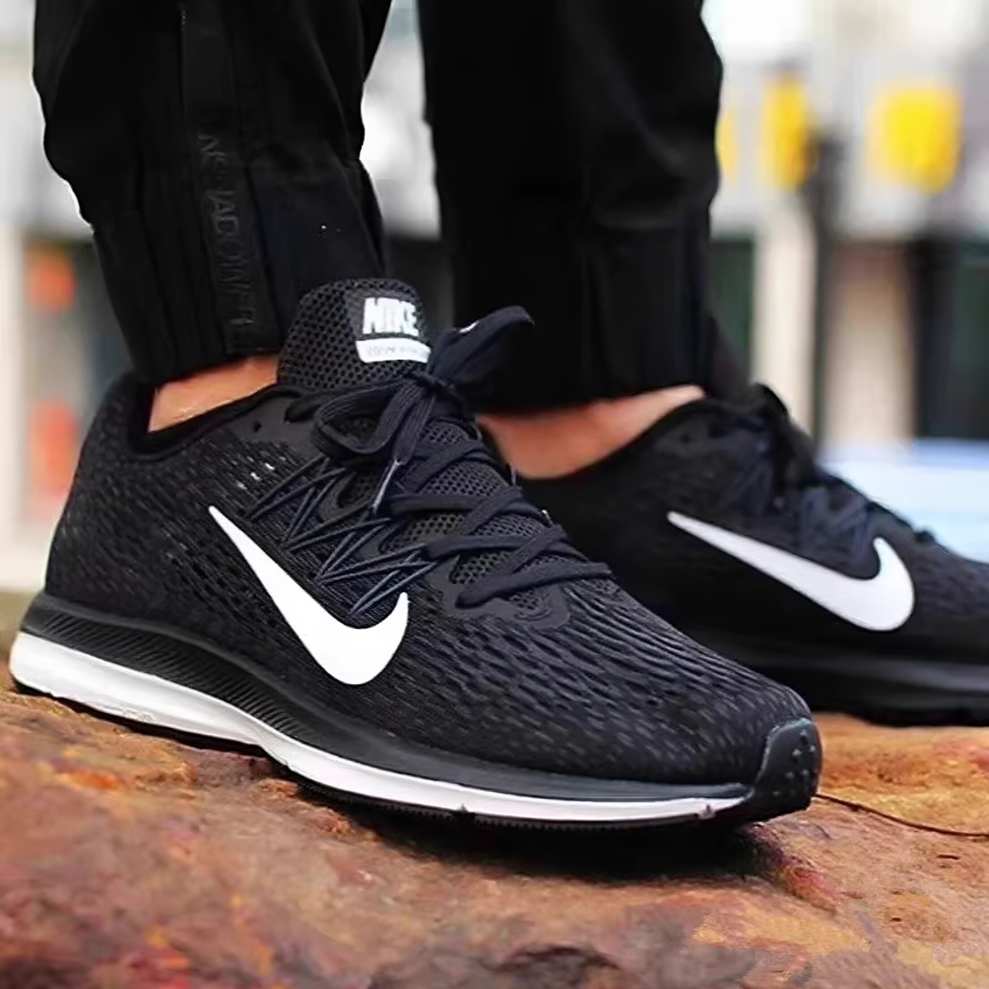 Nike耐克ZOOM WINFLO 5男鞋气垫运动鞋网面休闲女鞋跑步鞋 AA7406