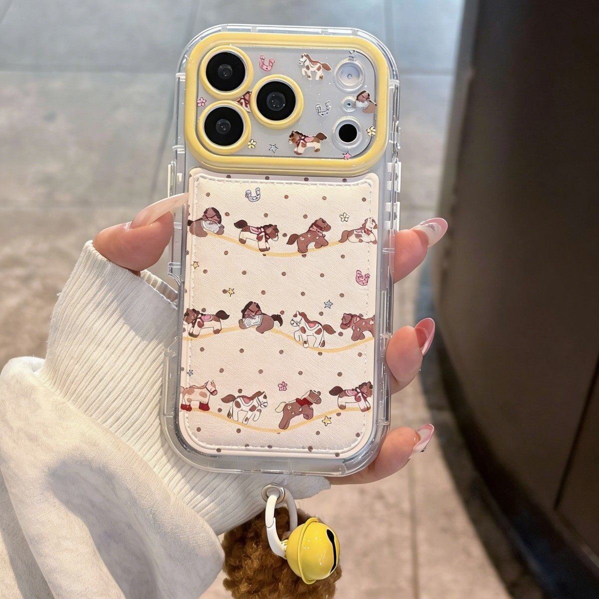 奶白底棕色满屏波点线条小马铃铛适用苹果17PROMAX手机壳16PM创意细闪华为Mate80PRO个性Pura80皮质保护套,3C数码配件,手机保护套/壳,淘宝优惠券,粉丝福利购,淘宝优惠卷