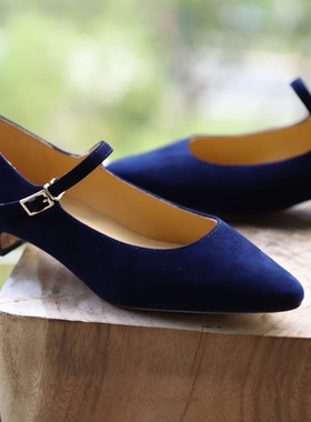 壹家shoes030006尖头玛丽珍羊绒单鞋3公分复古一字扣女鞋显白显瘦