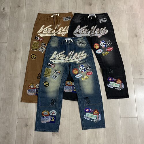 VALEVALLEY烫钻刺绣直筒牛仔裤
