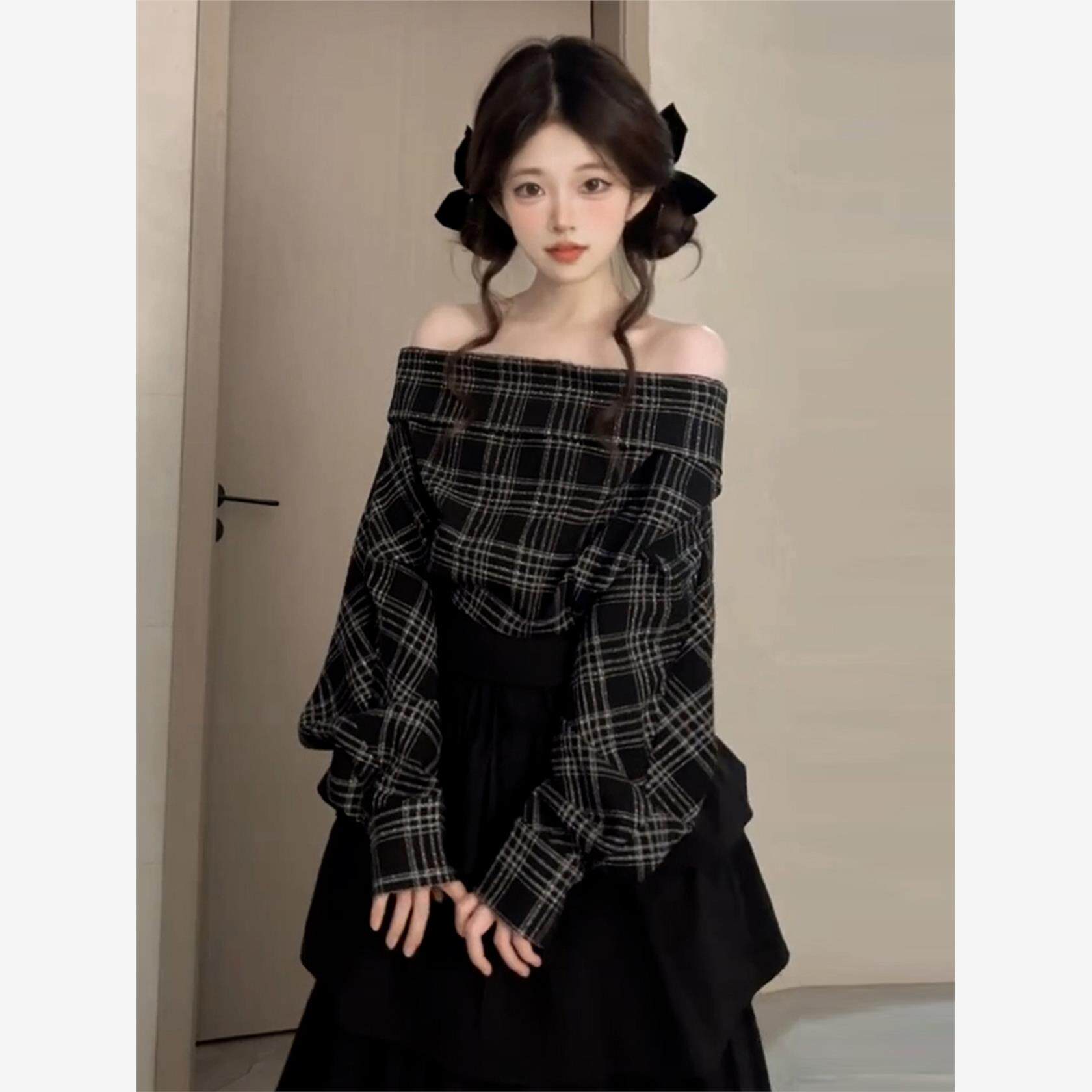 一字肩上衣连衣裙子女早秋季2025新款巨好看穿搭一整套装蛋糕长裙