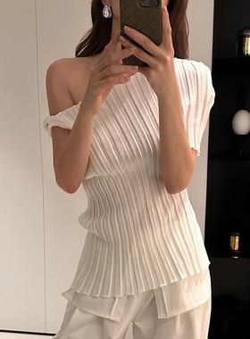 现货设计师品牌25夏季款极简优雅显瘦不对称斜肩坑条收腰针织上衣