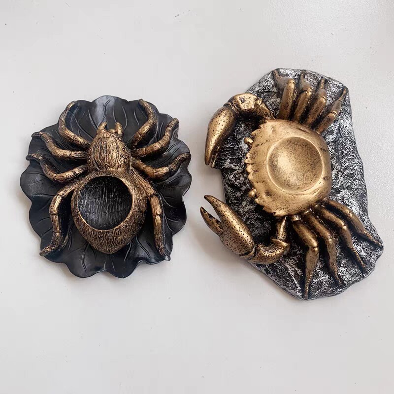 新款树脂水晶球手办底座摆件八卦雕刻蜘蛛大闸蟹螃蟹球座创意家居