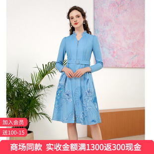 司歌刺绣弹力七分袖拉链风衣裙R901007X
