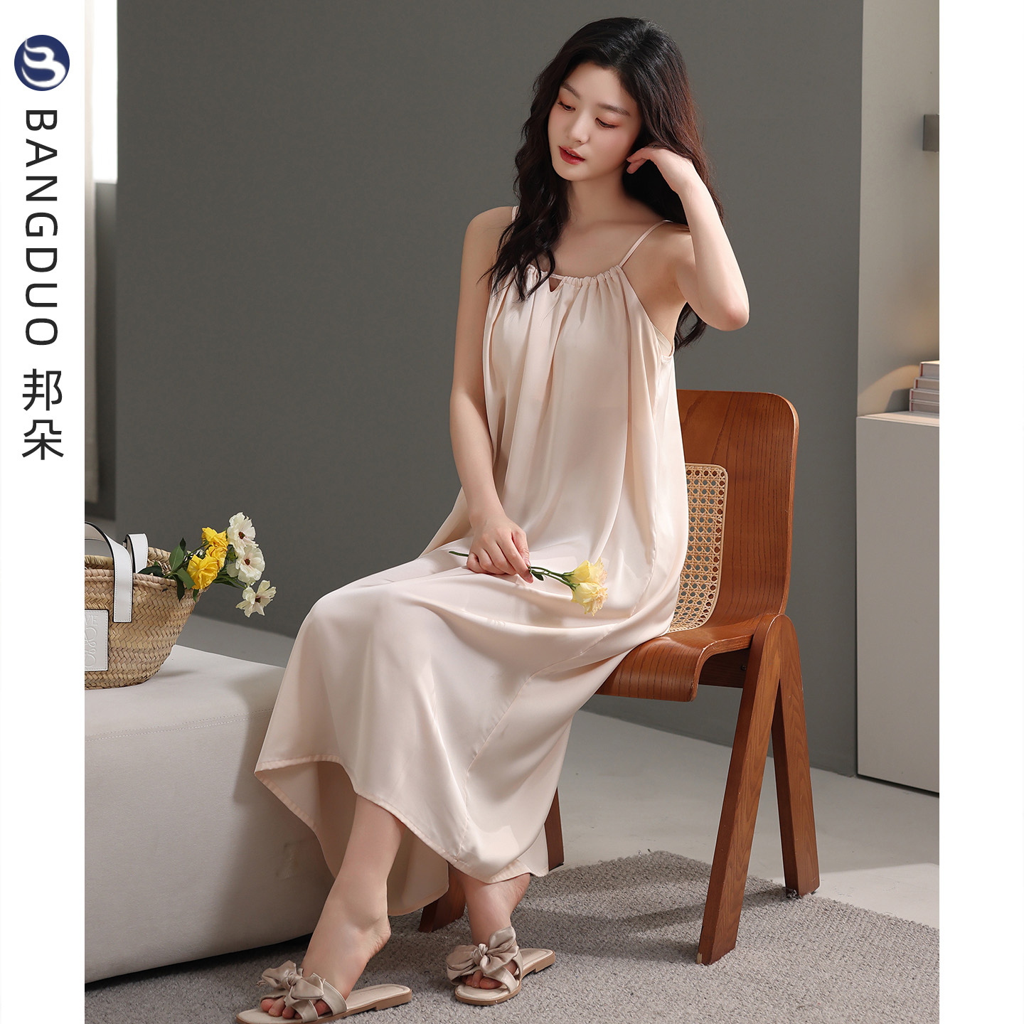 带胸垫吊带睡裙女夏季冰丝连衣裙