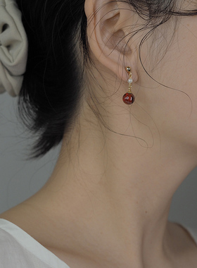 新中式石榴石珍珠耳夹网红复古甜美耳骨夹无耳洞小众耳环女20252