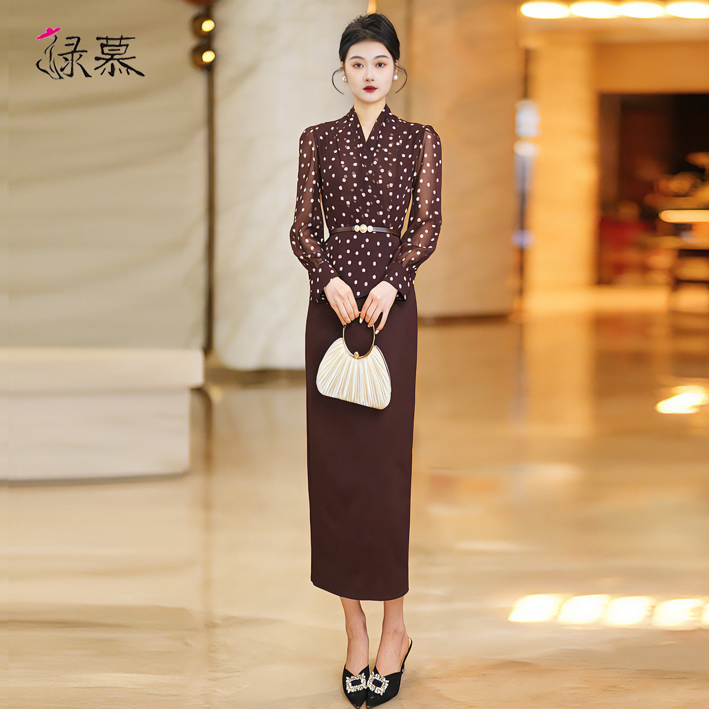 酒红色波点假两件连衣裙2026春夏季新款气质减龄修身长裙一步裙