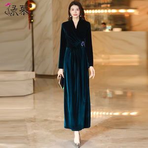 高端金丝绒连衣裙2026春秋装新高端气质显瘦收腰女法式高级感长裙
