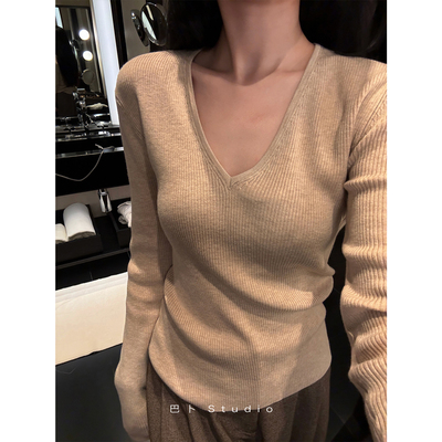 纯色v领套头长袖针织衫