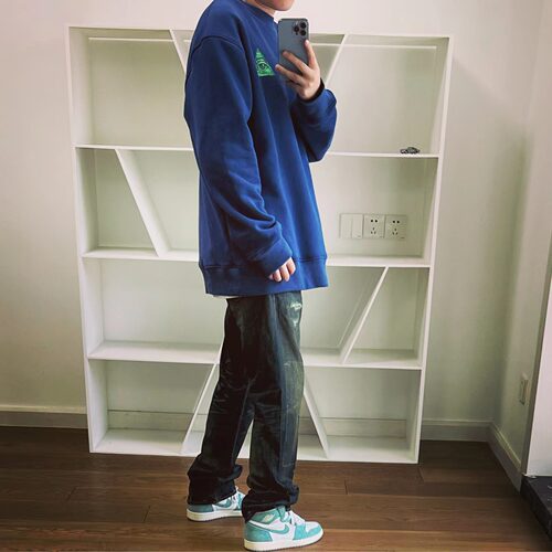 BTTJOB潮牌宽松直筒卫衣