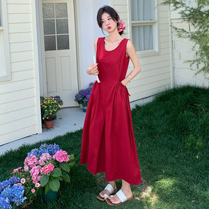 法式度假风无袖连衣裙女2025年夏季新款设计感独特超好看背心长裙图片