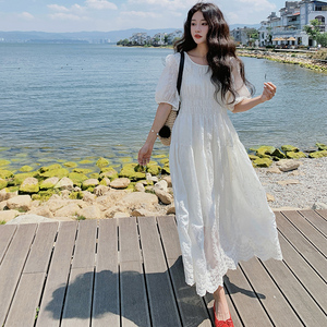 韩系氛围感白色泡泡袖连衣裙女夏季2025新款蕾丝花边超好看绣花裙图片