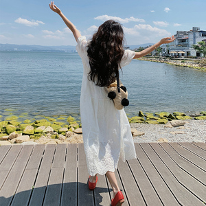 韩系氛围感白色泡泡袖连衣裙女夏季2025新款蕾丝花边超好看绣花裙图片