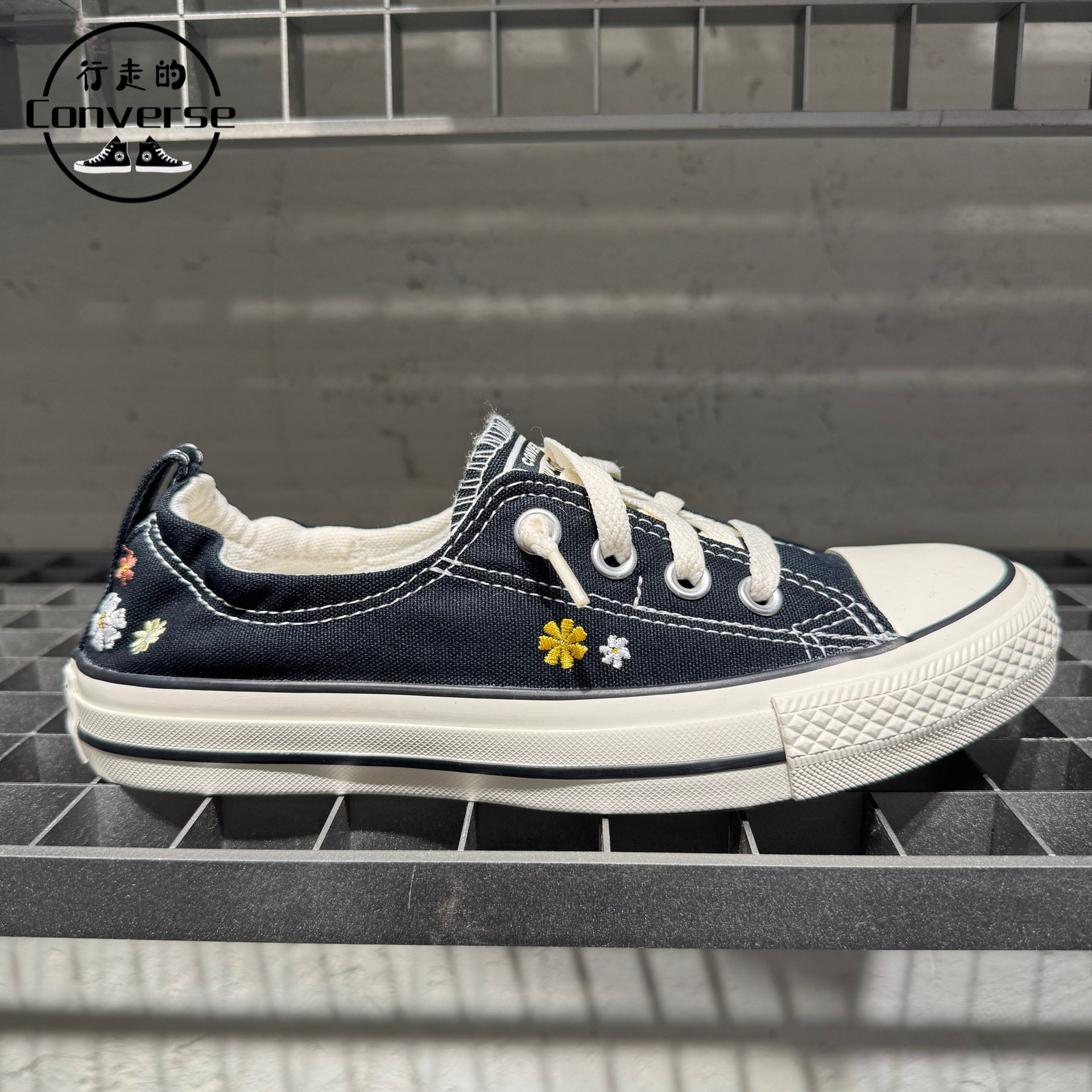 Converse/匡威女新款小雏菊刺绣低帮一脚蹬半拖休闲帆布鞋A19899C