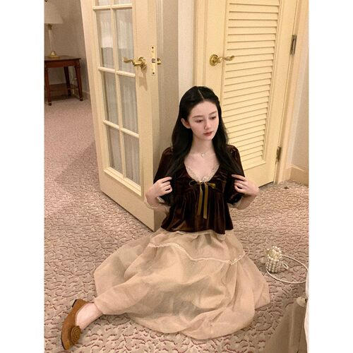 限时7折◆《cocoa布蕾》棕色丝绒上衣裸茶半裙优雅气质千金套装女