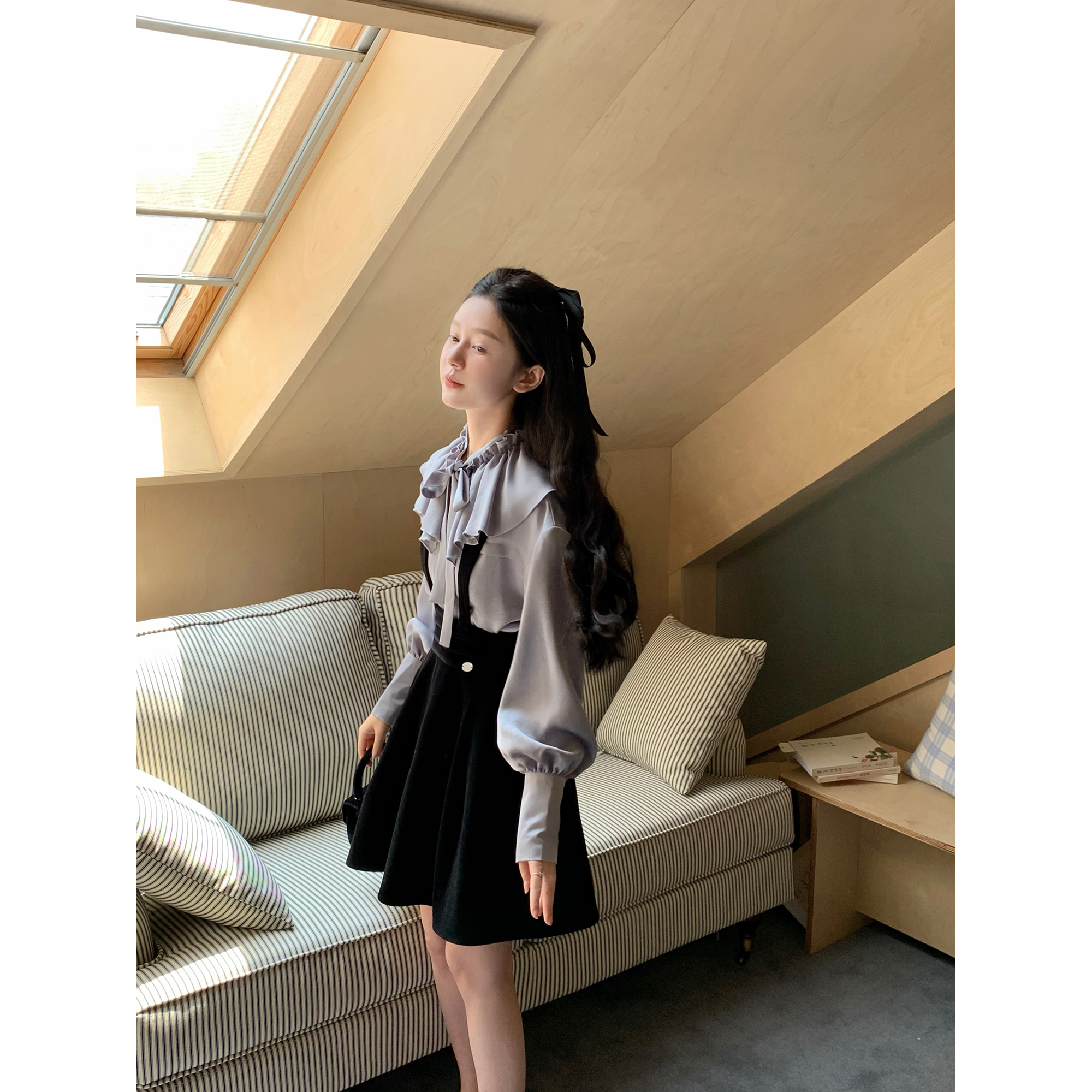 【清仓福利 限时7折 不退换】桃可了◆ 《蓝椅》灰蓝色醋酸缎衬衣