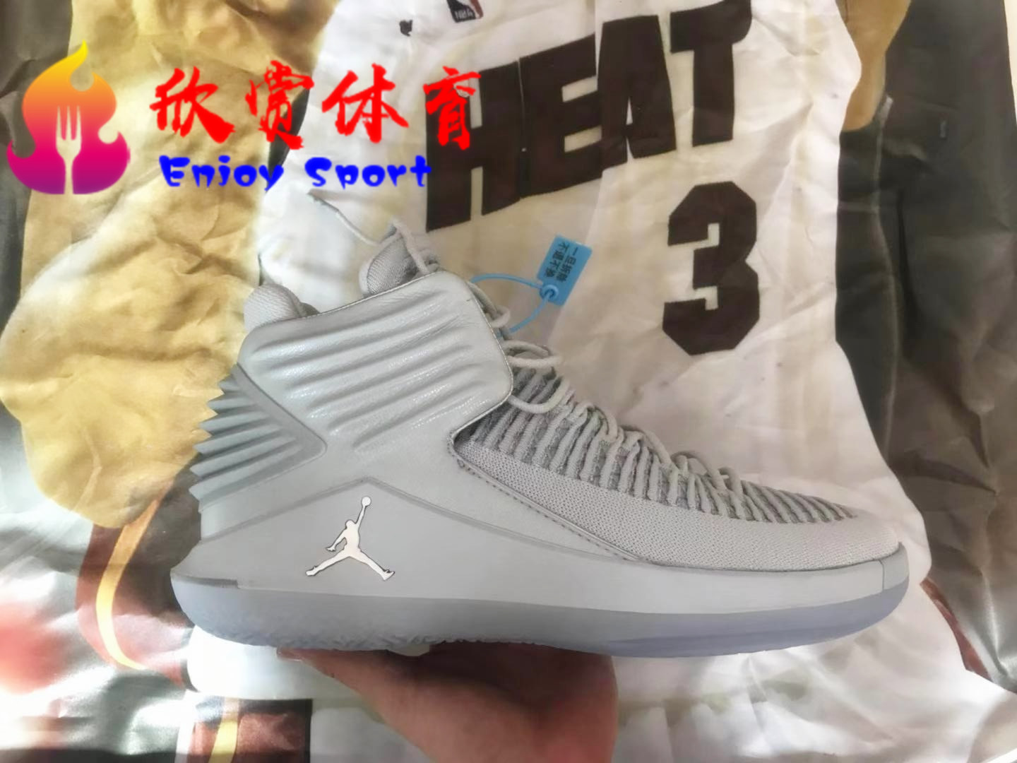 AIRJORDAN32白银纯白