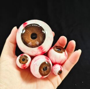 无链条无孔咖啡色眼球眼珠仿真血丝血腥血迹舞台道具包链挂件