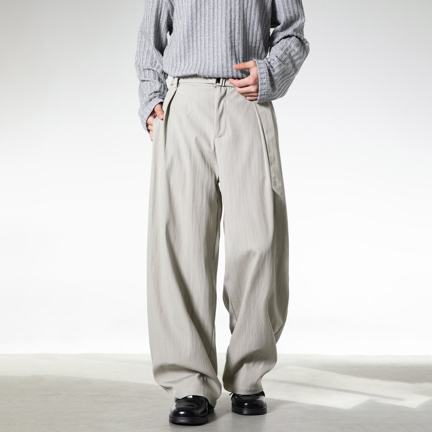 ONES独作立体打褶垂感休闲裤男春夏老钱风西裤肌理感廓形宽松直筒