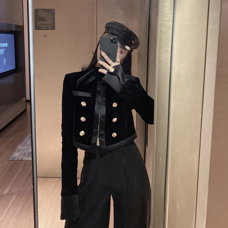 人间芭比宫廷风丝绒短外套女秋冬上衣法式复古小香风棉衣短款棉服