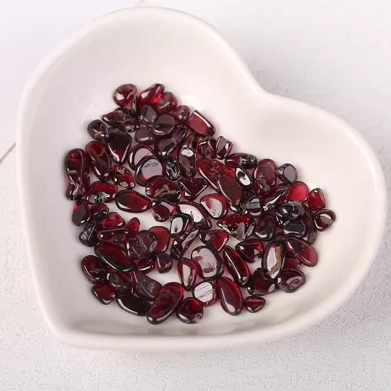 天然高品质红色水晶石石榴石原石手链消磁净化碎石消磁铺鱼缸包邮
