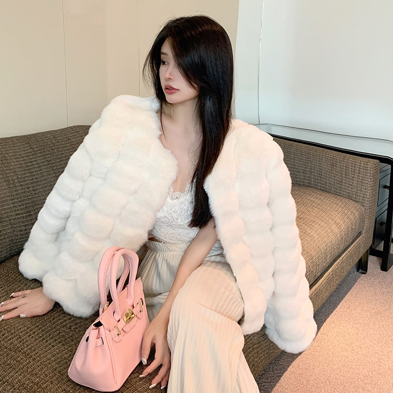 实拍冬季新款环保仿皮草外套短款加厚仿獭兔毛高级感韩版毛毛外套,女装/女士精品,皮草,淘宝优惠券,粉丝福利购,淘宝优惠卷