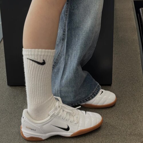 Nike Total 90 IIl 百搭舒适 耐磨 足球鞋 女款 白色IB5666-100