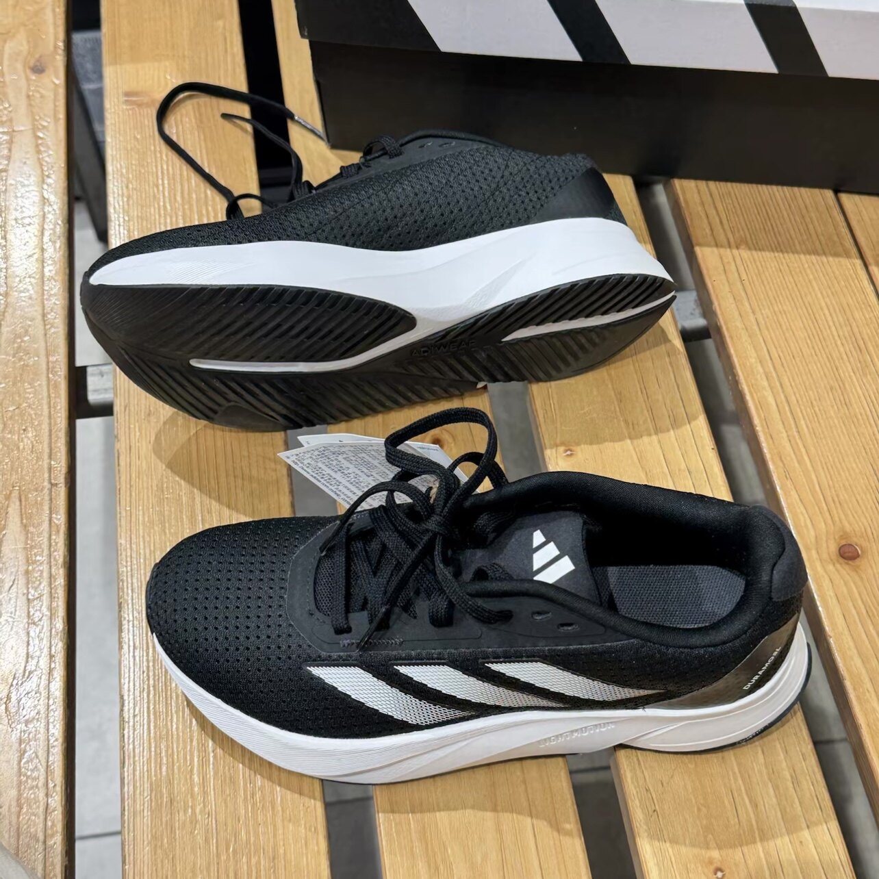 adidas  Duramo Sl W编织质感防滑 低帮跑步鞋 女款 黑白色ID9853
