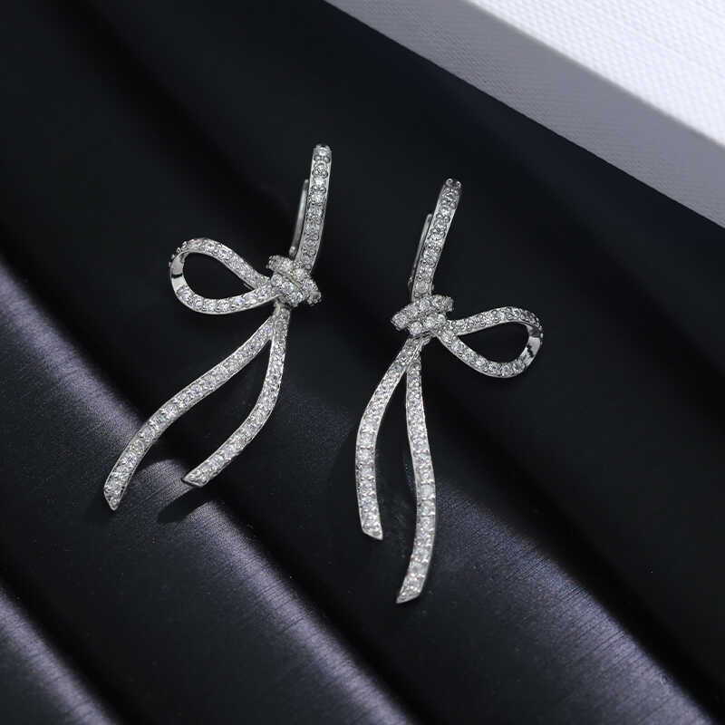 满钻2024年新款流苏耳饰品高级感