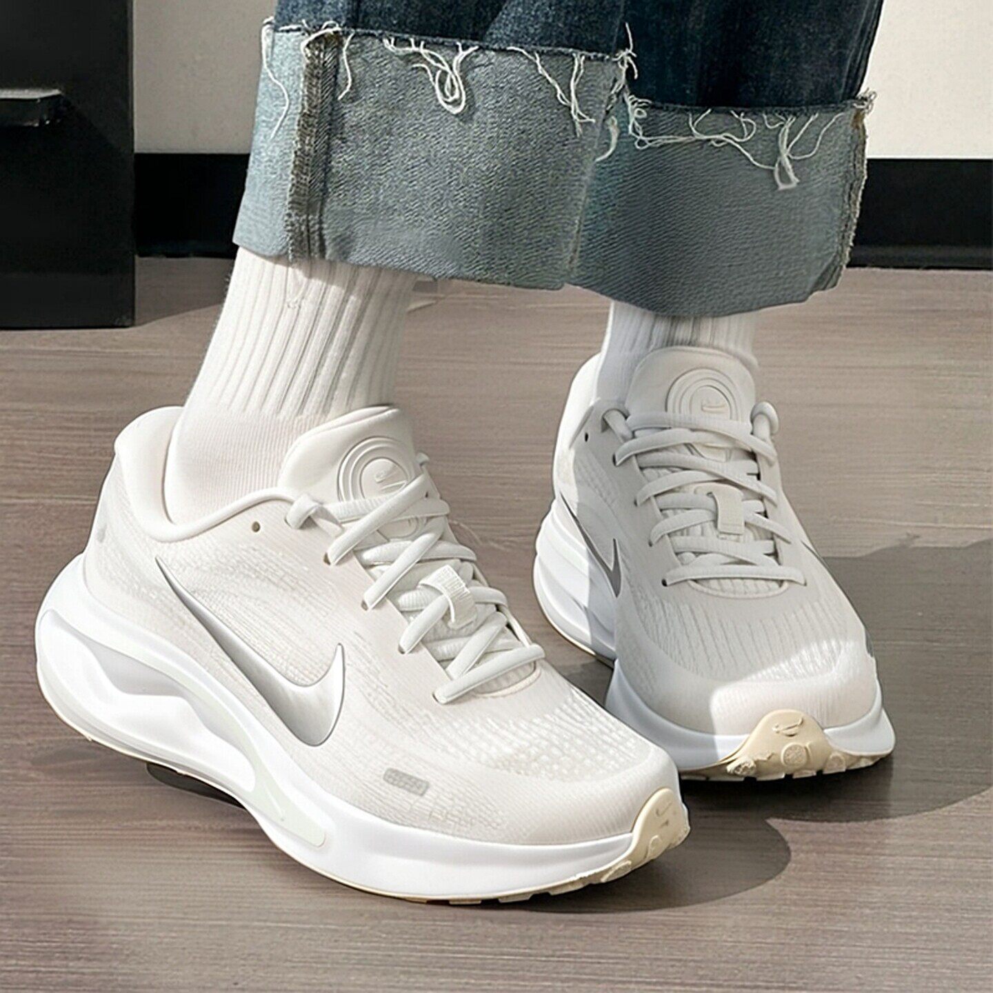 NIKE耐克跑步鞋女鞋2026夏季新款JOURNEY RUN小白鞋网面运动鞋