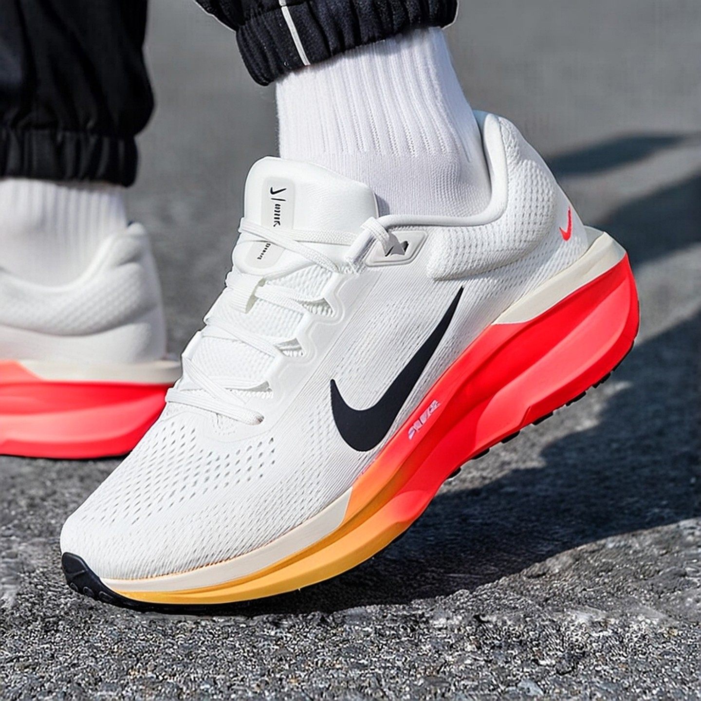 NIKE耐克缓震跑步鞋男鞋2026新款冬季WINFLO11气垫鞋运动鞋慢跑鞋