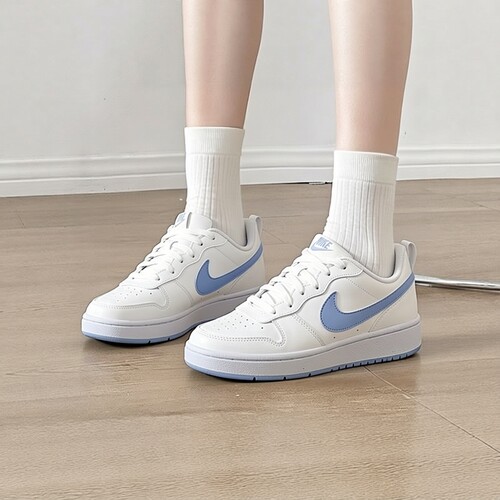NIKE耐克女子板鞋COURT小白鞋