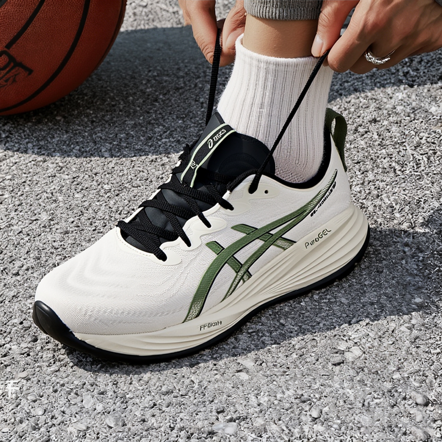 Asics/亚瑟士 GEL-CUMULUS 27男子运动缓震竞速跑步鞋1011C092