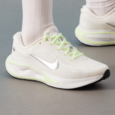 耐克NIKE正品女鞋2025新款运动鞋JOURNEYRUN公路慢跑透气耐磨跑鞋