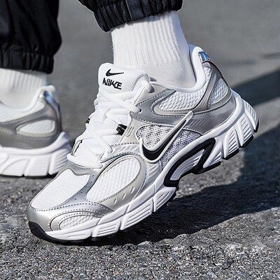 Nike耐克男鞋2026夏季新款AIR MAX MOTO 2K运动休闲老爹鞋IO9279