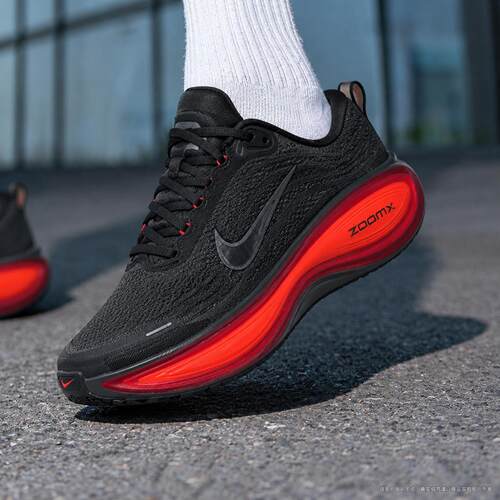 茵特丨NIKE耐克男鞋2026秋季新款运动鞋VOMERO PLUS跑步鞋HV8150