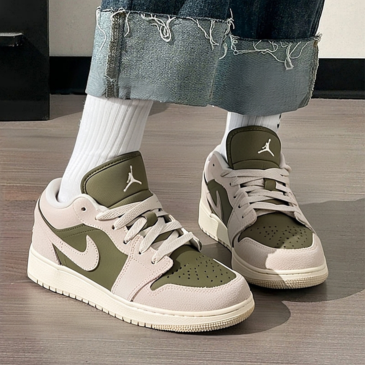 耐克女鞋官方旗舰2025冬季AIR JORDAN 1 AJ1 Low休闲鞋大童运动鞋