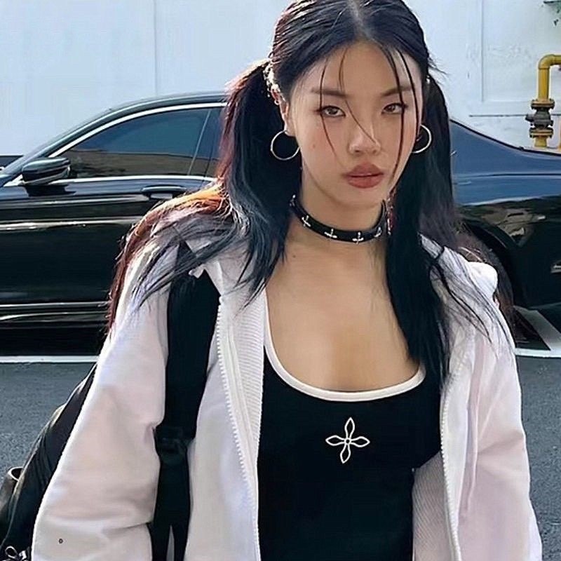 性感痞帅哥特暗黑十字花架choker项圈女小众辣妹Y2K项链皮质颈链