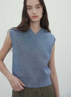 BEIGE，时尚通勤小众可水洗VANDA含闪光丝V领无袖针织衫女ONWARD