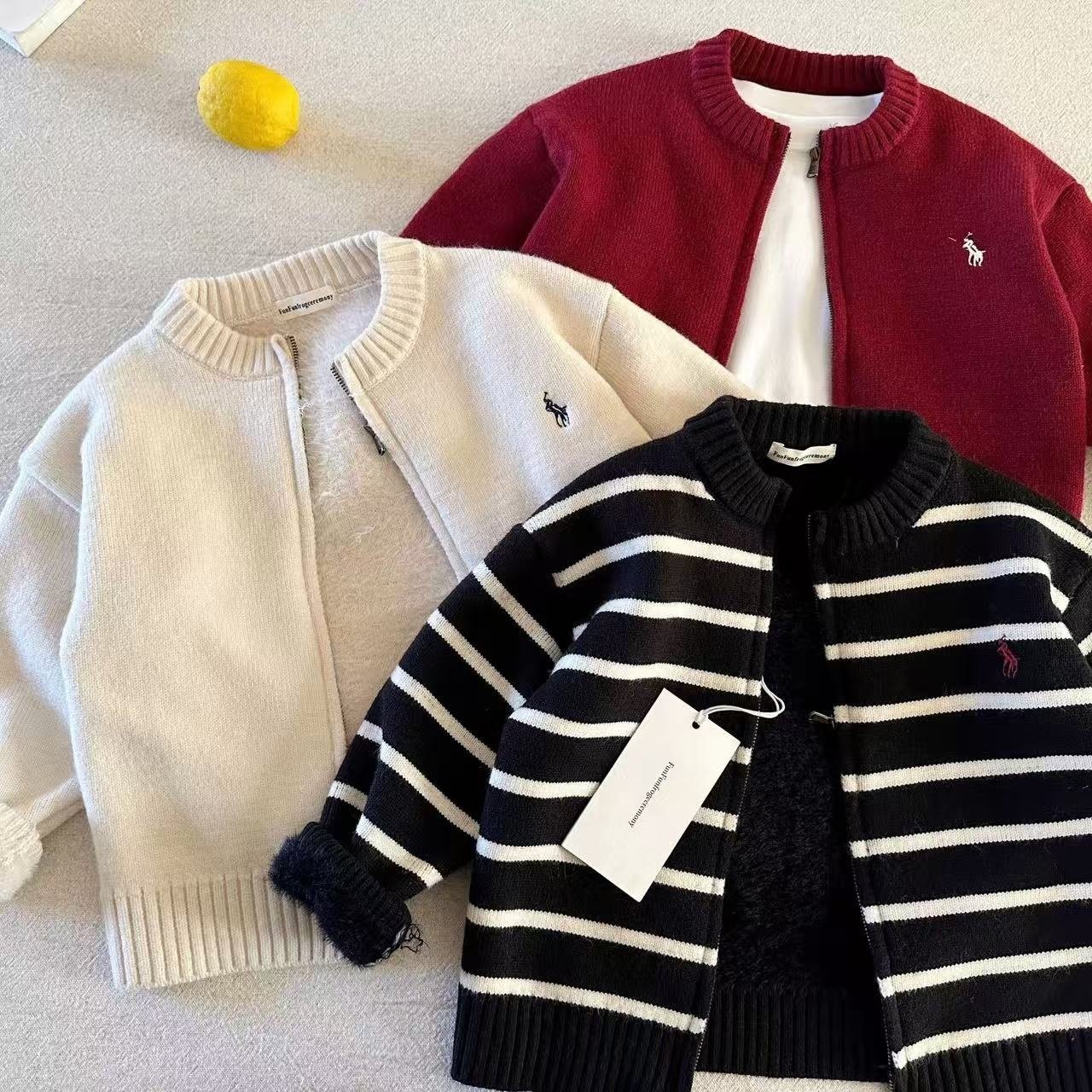 儿童加绒毛衣2025冬男童潮牌针织开衫宝宝小童加厚保暖外套